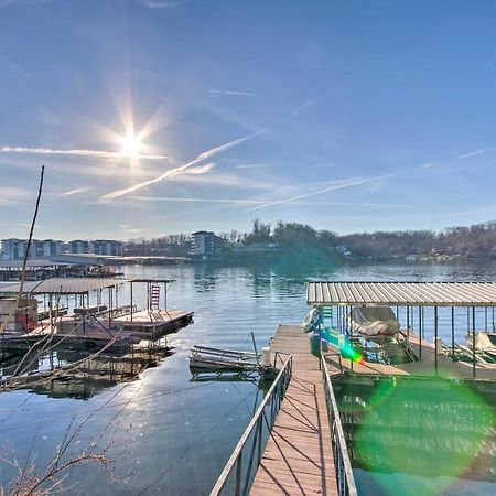 Waterfront Townhome With Private Dock And Lake Views Озеро Озаркс Экстерьер фото