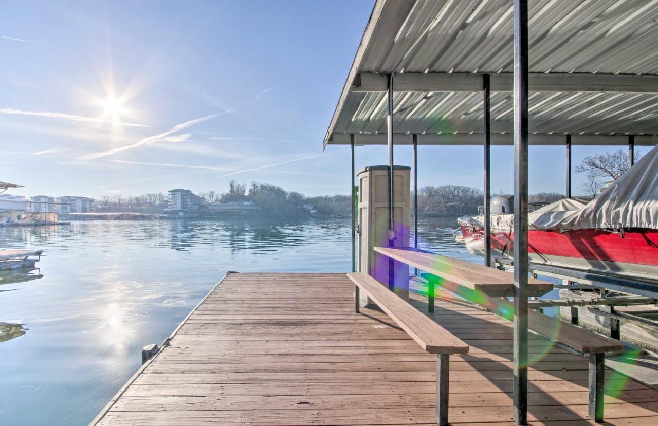 Waterfront Townhome With Private Dock And Lake Views Озеро Озаркс Экстерьер фото